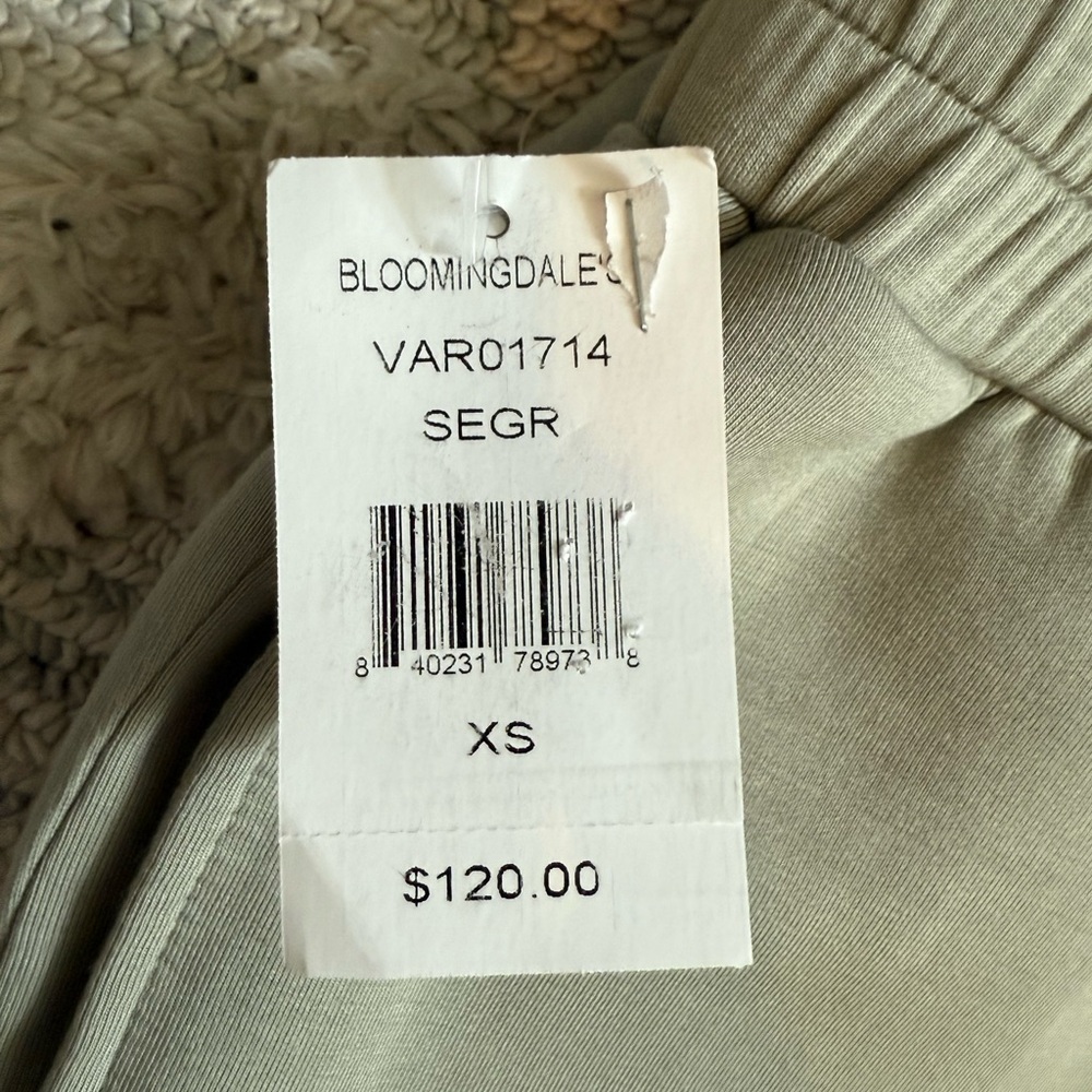 Varley Women's Jogger Pants in Olive - Picture 2 of 3